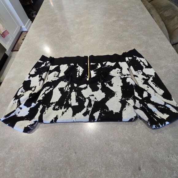 H&M Women's Graphic Print Long Sleeves Knit w/Back Zipper - Black/Cream - SML - Picture 12 of 13